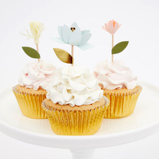 Meri Meri Flower Cupcake Kit on Design Life Kids