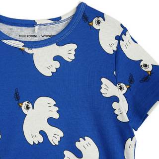 Mini Rodini x Wrangler Peace Dove Tee Shirt for Kids on DLK