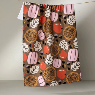Geometry Crisp & Cozy Towel at DEsign Life Kids