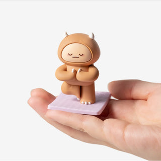 Smoko Hank Yeti Yoga Blind Box Figure at Design Life Kids