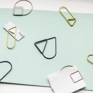 AREAWARE-Colorful Paper Clip Set on Design Life Kids