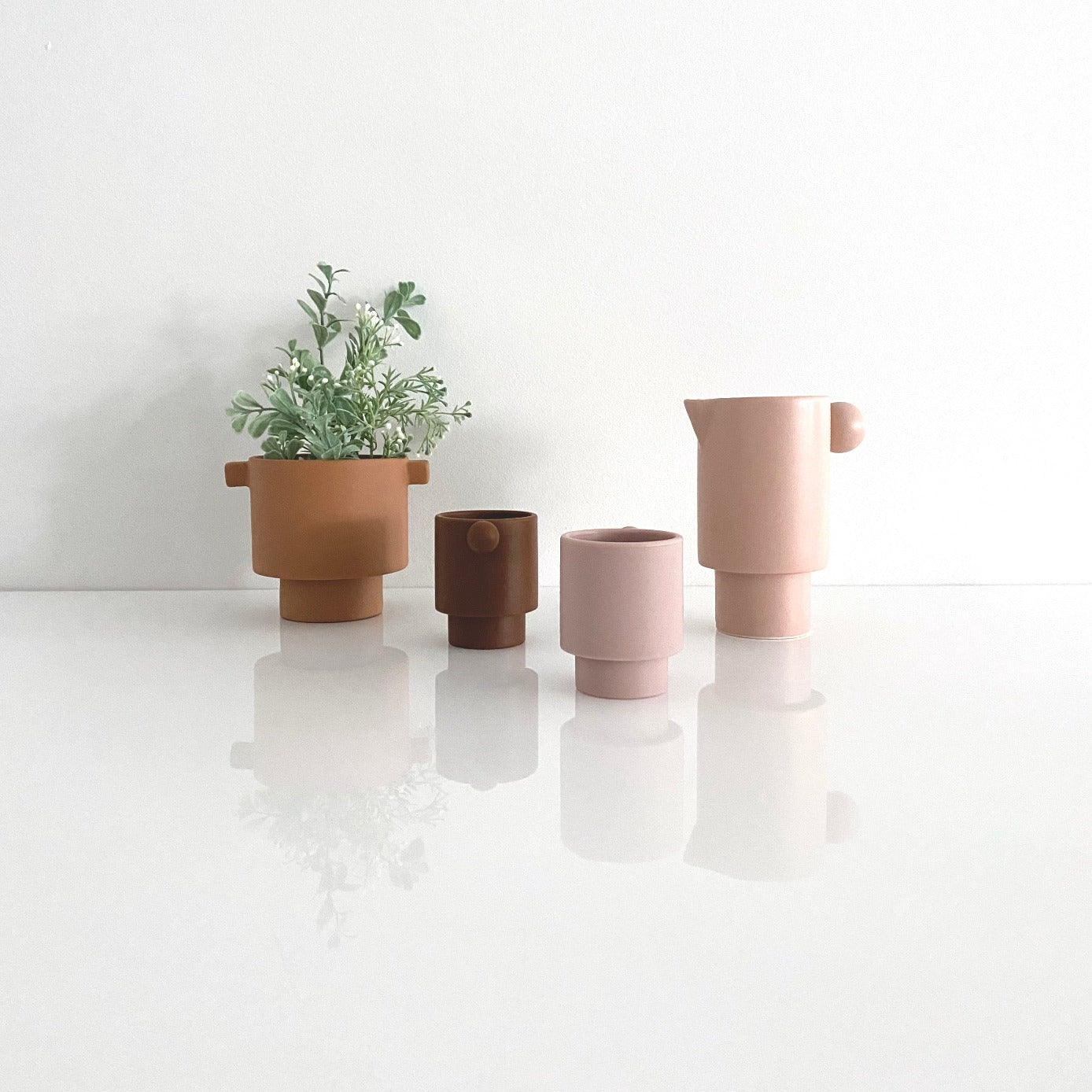 camel plant pot OYOY Small Inka Kana Pot