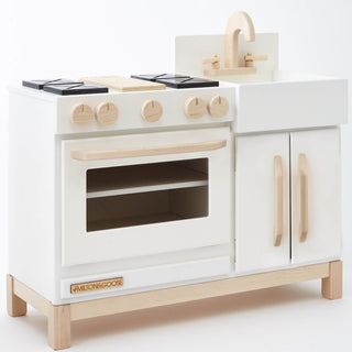 Milton and Goose Essential Play Kitchen on DLK
