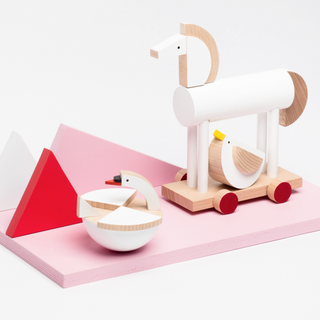 Kutulu White Wooden Bird Toy on Design Life Kids