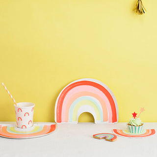 MERI MERI-Rainbow Party Plates on Design Life Kids